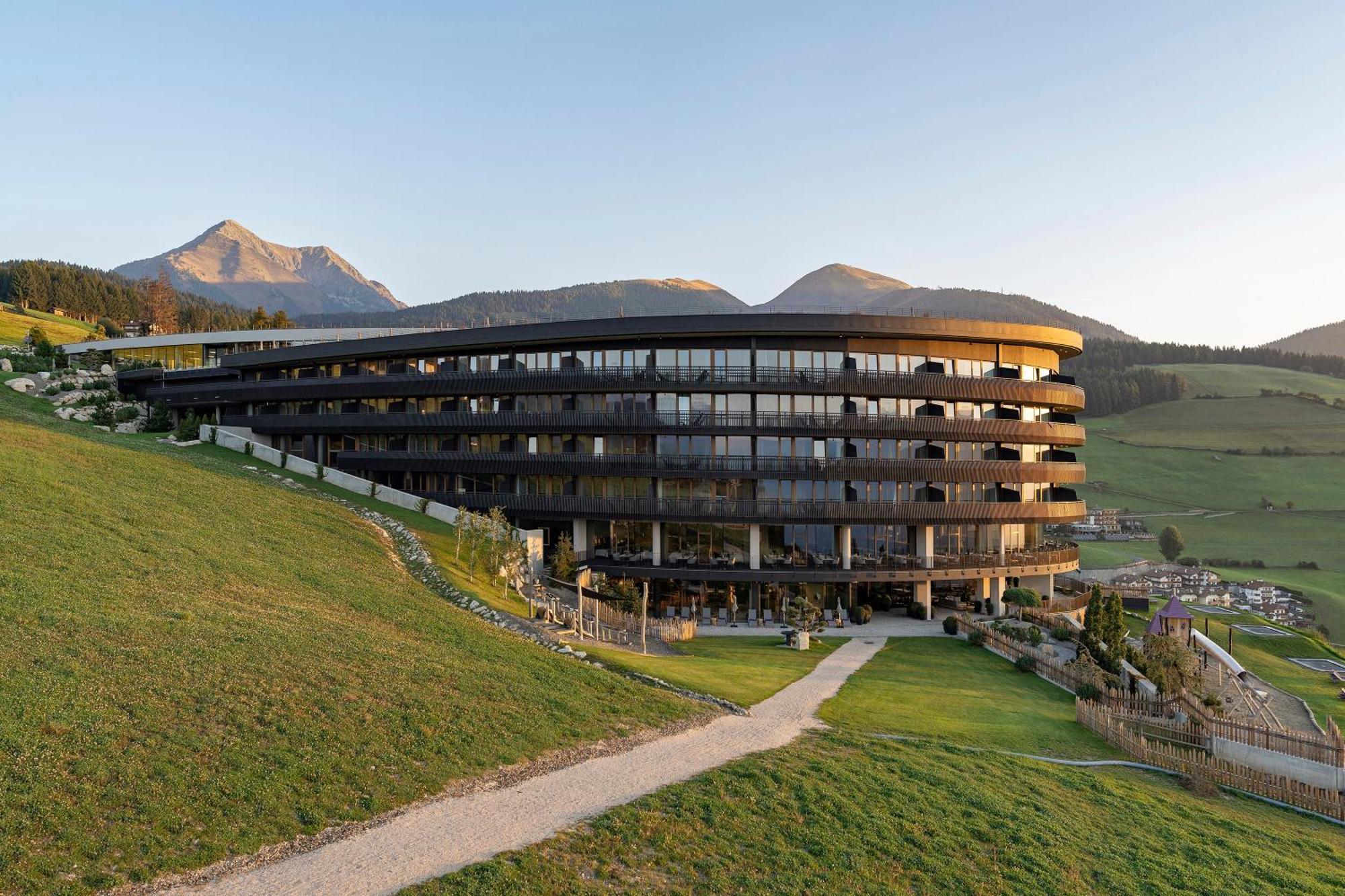 Familienhotel Familiamus Meransen Exteriör bild